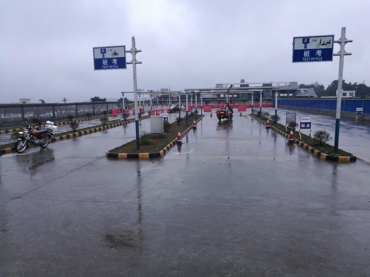 拿到C1駕照怎樣才能駕駛摩托車(chē)？